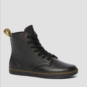 dr martens leyton boots